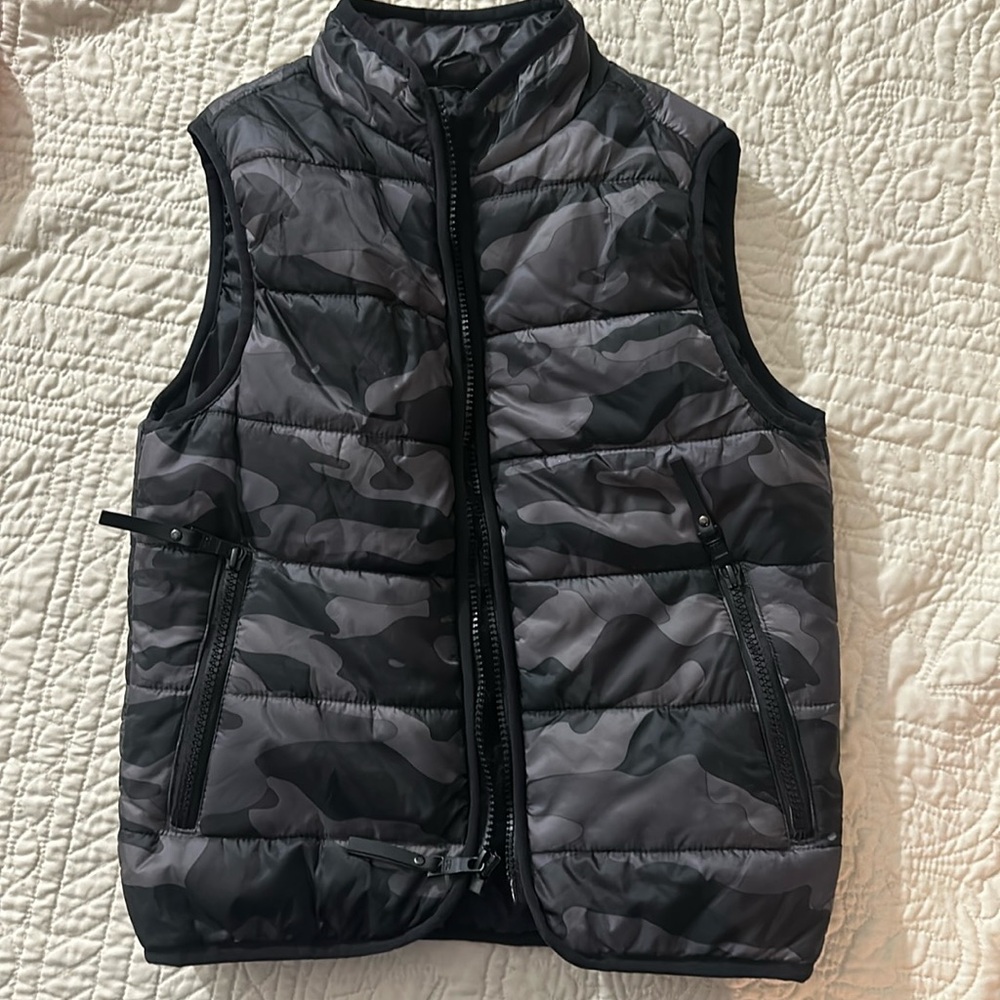 Urban republic vest size 5/6